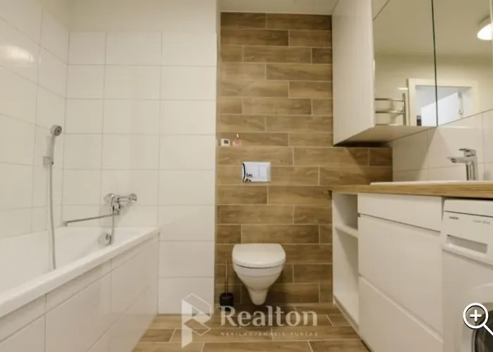 Happy Egle,self Check-in,ac, Parking In Garage Appartement Vilnius