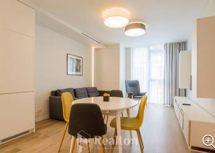 Happy Egle,self Check-in,ac, Parking In Garage *