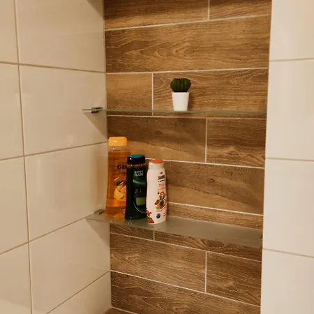 Apartman Happy Egle,self Check-in,ac, Parking In Garage